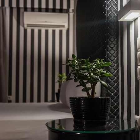 Ruby Rooms Kifisia - Adults Only เอเธนส์ ภายนอก รูปภาพ