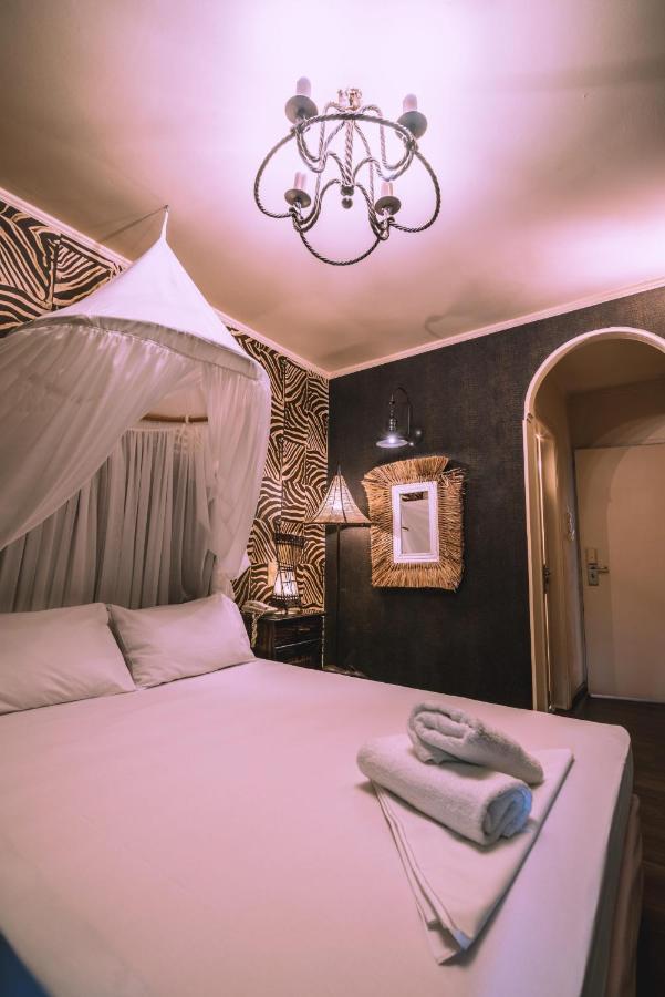 Ruby Rooms Kifisia - Adults Only เอเธนส์ ภายนอก รูปภาพ