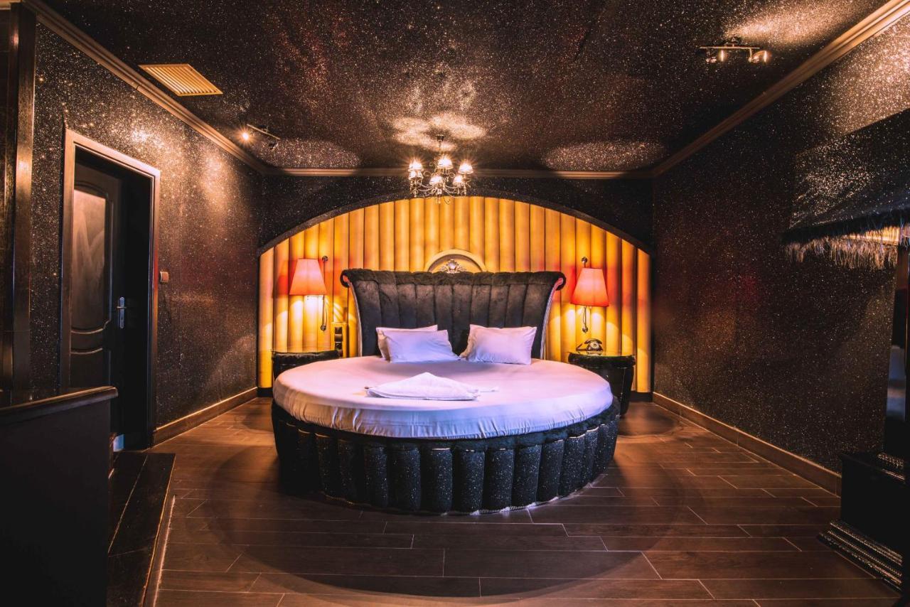 Ruby Rooms Kifisia - Adults Only เอเธนส์ ภายนอก รูปภาพ
