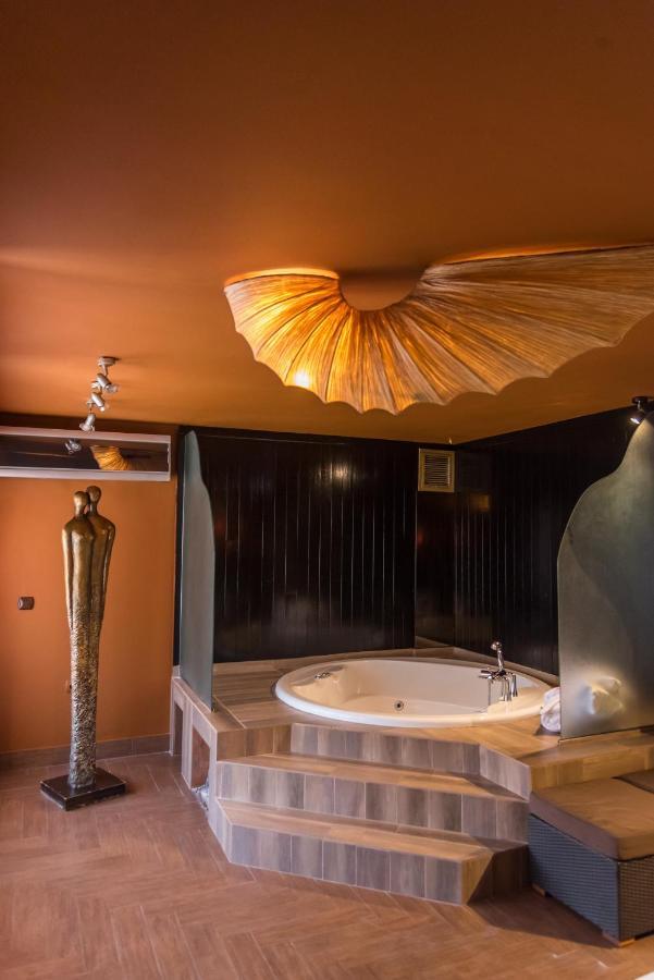 Ruby Rooms Kifisia - Adults Only เอเธนส์ ภายนอก รูปภาพ