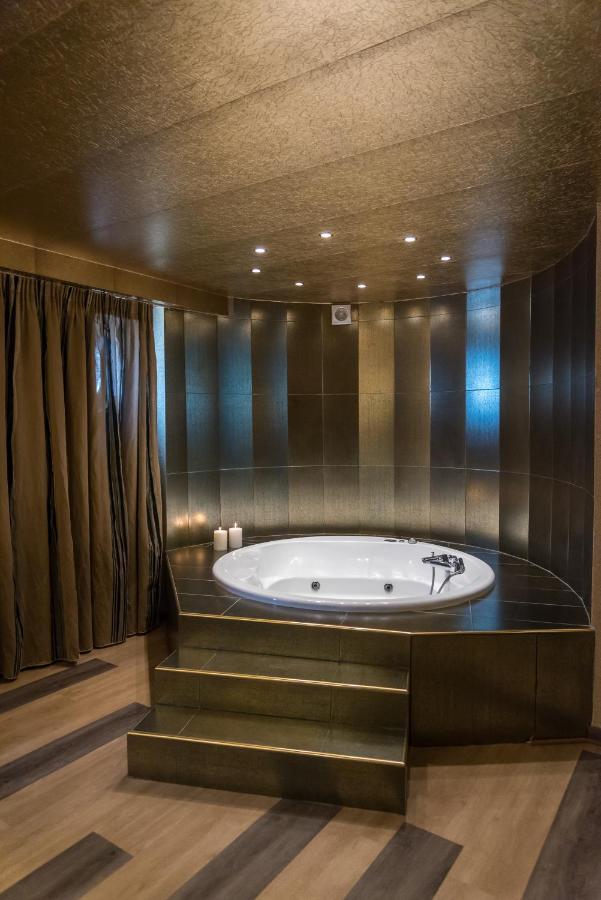 Ruby Rooms Kifisia - Adults Only เอเธนส์ ภายนอก รูปภาพ